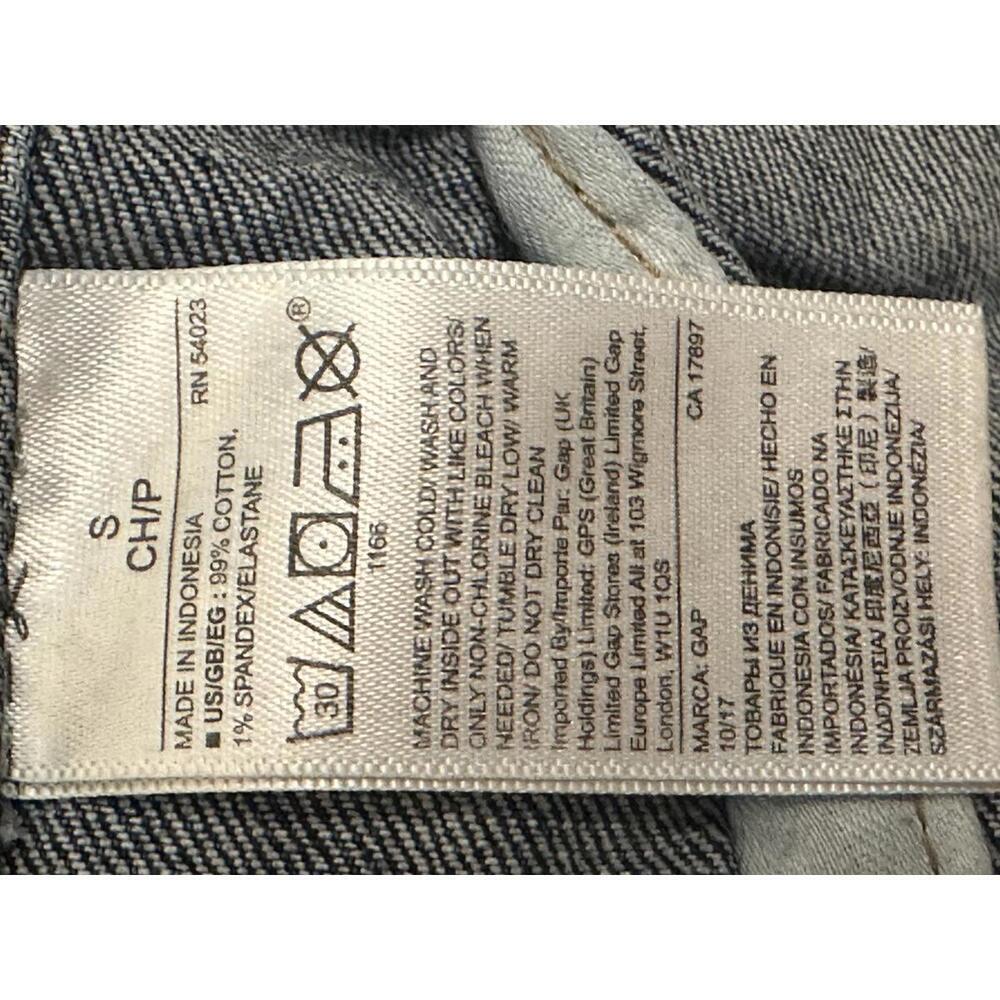 GAP classic button-up denim jean trucker jacket Size Small - Picture 7 of 8